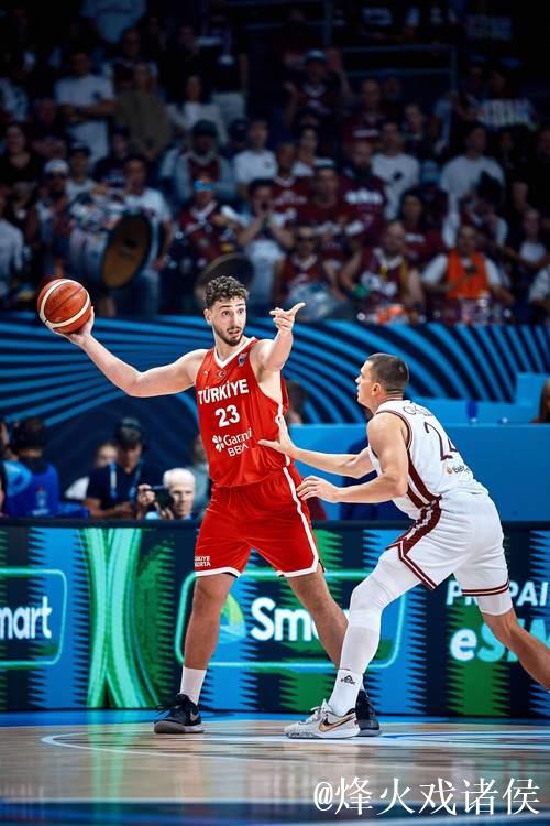 申京22+15 火箭险胜快船 申京22+15 火箭险胜快船