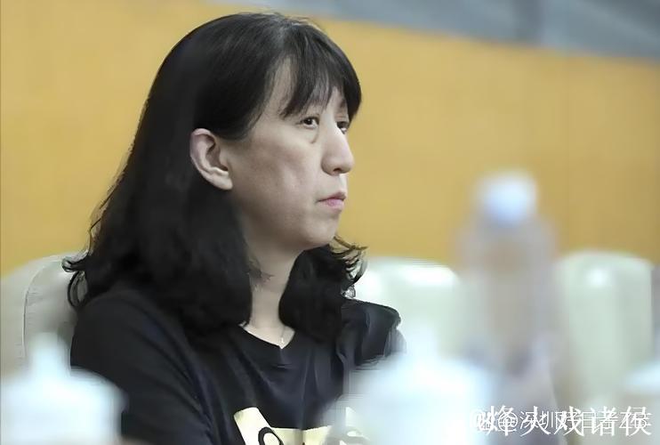 反转？重回女排执教？郎平发声，官宣决定，赖亚文等到，赵勇看懂